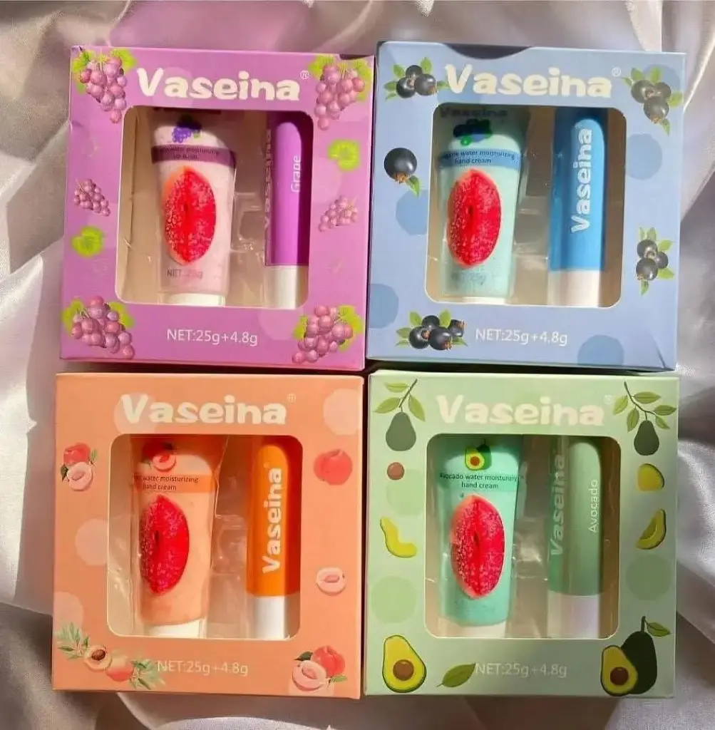 طقم مرطب ومقشر الشفاة vaseina