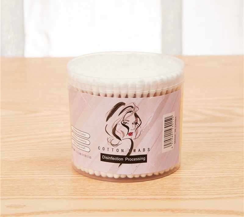 عبوة من أعواد قطنية