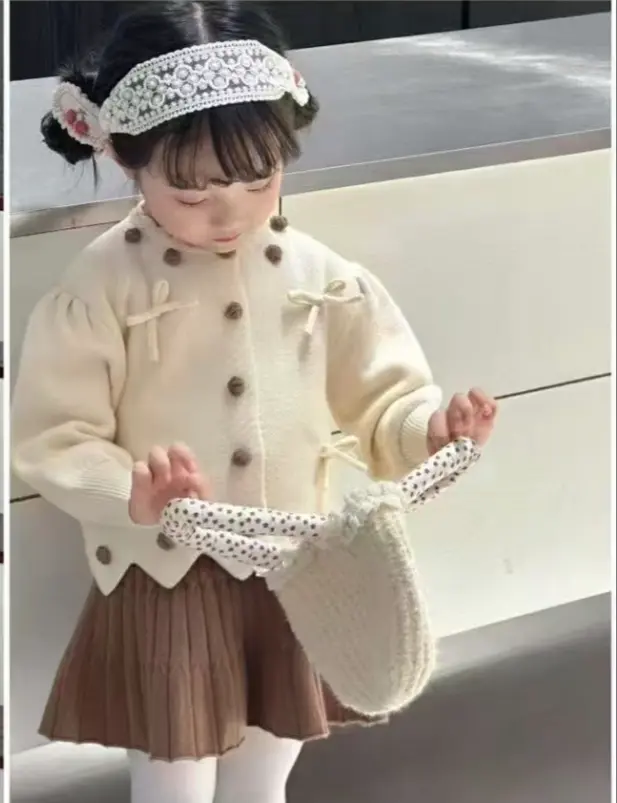 طقم شتوي مصوف بيج 