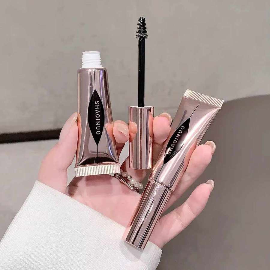 مسكارة حواجب