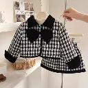 طقم بناتي مخطط ابيض واسود