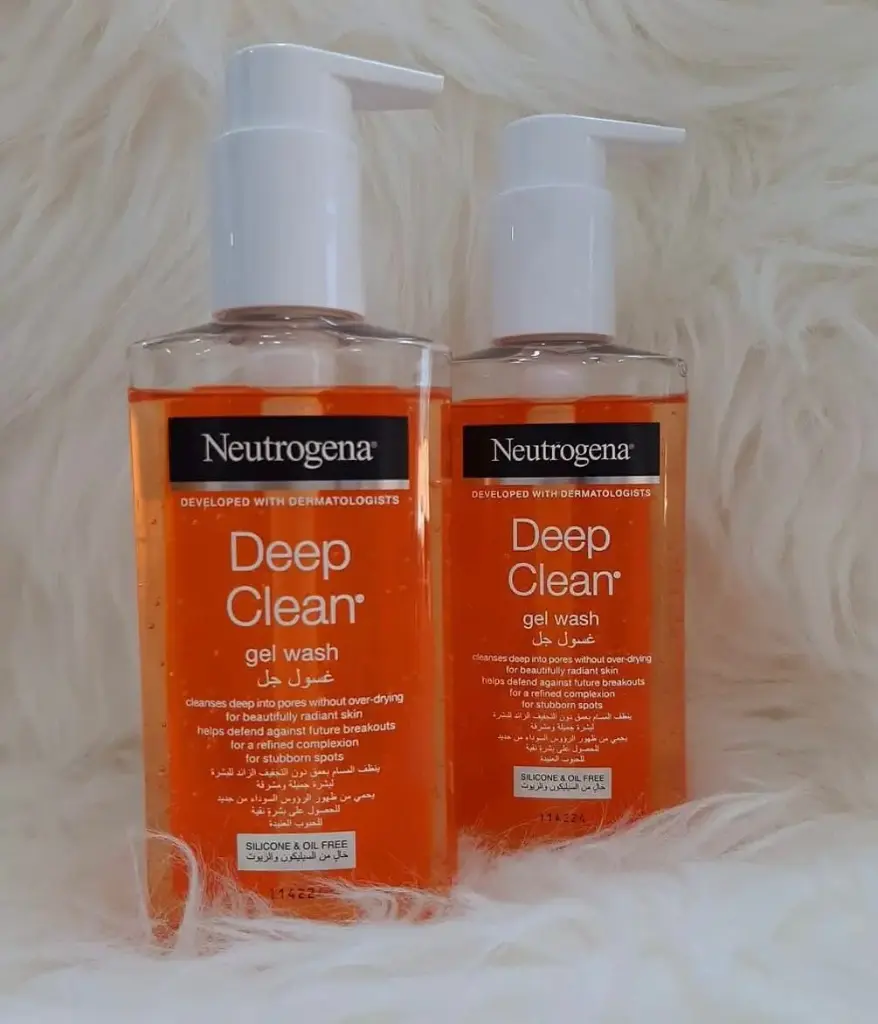 غسول جل عميق المفعول